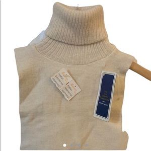 Pendleton wool vintage cream turtleneck collar